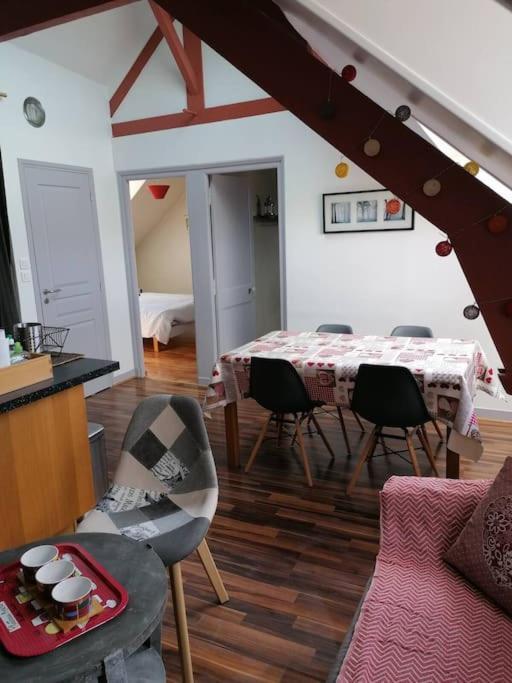 Appartement Calme A 300 M De La Plage-Centre Ville - Quiet Appartment 300 M Near City And Beach 메르레뱅 외부 사진